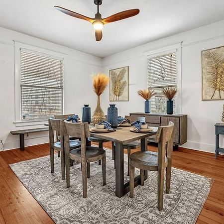 Exquisite Two-Story Home Located In Midtown Memphis Extérieur photo