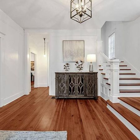 Exquisite Two-Story Home Located In Midtown Memphis Extérieur photo