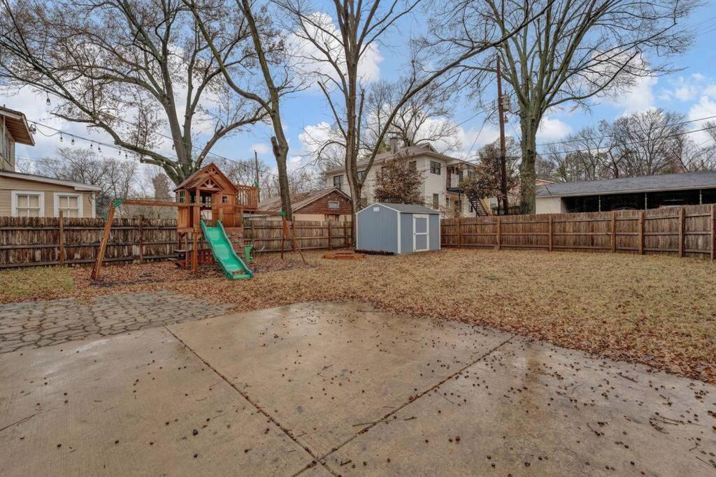 Exquisite Two-Story Home Located In Midtown Memphis Extérieur photo